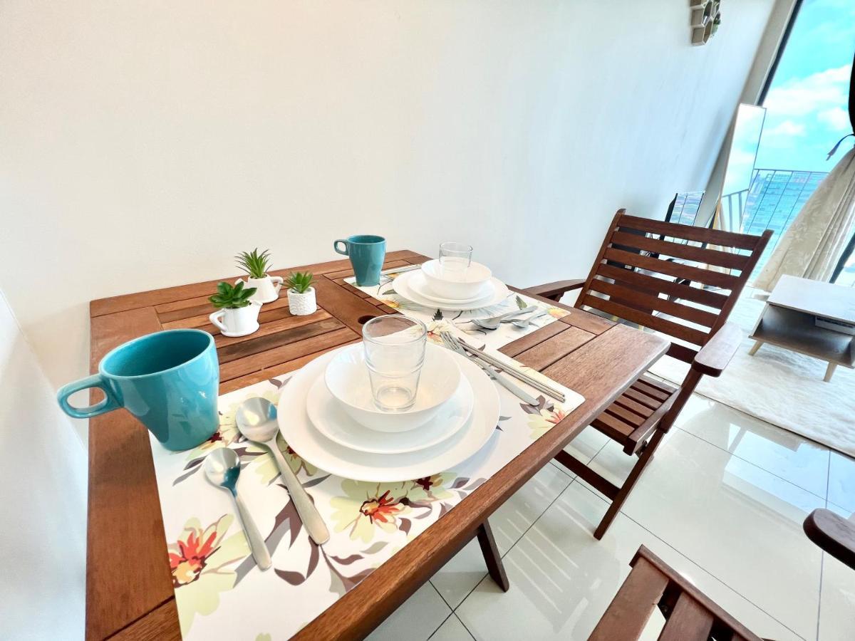 A 1-4 Pax Cozy Studio Tv Box Pool 100Mps Wifi 3 Bed Trefoil Setia Alam Exterior foto